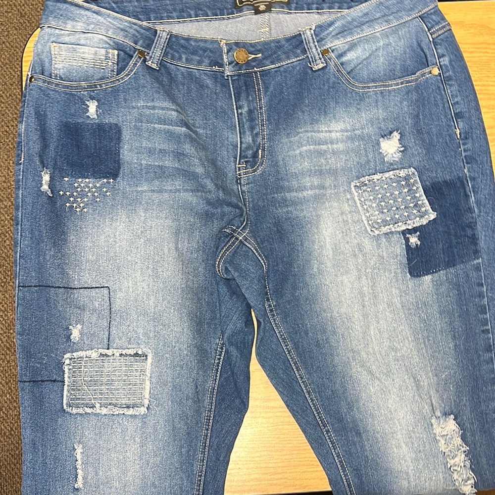 Cato Capri pants